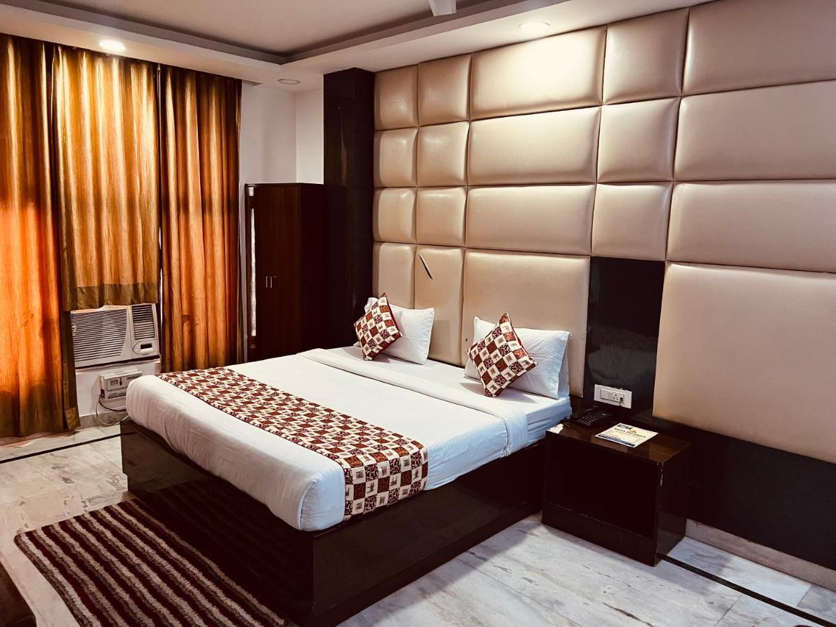 Hotel Krone A Family Hotel Near Igi Airport Delhi Нью-Дели Экстерьер фото