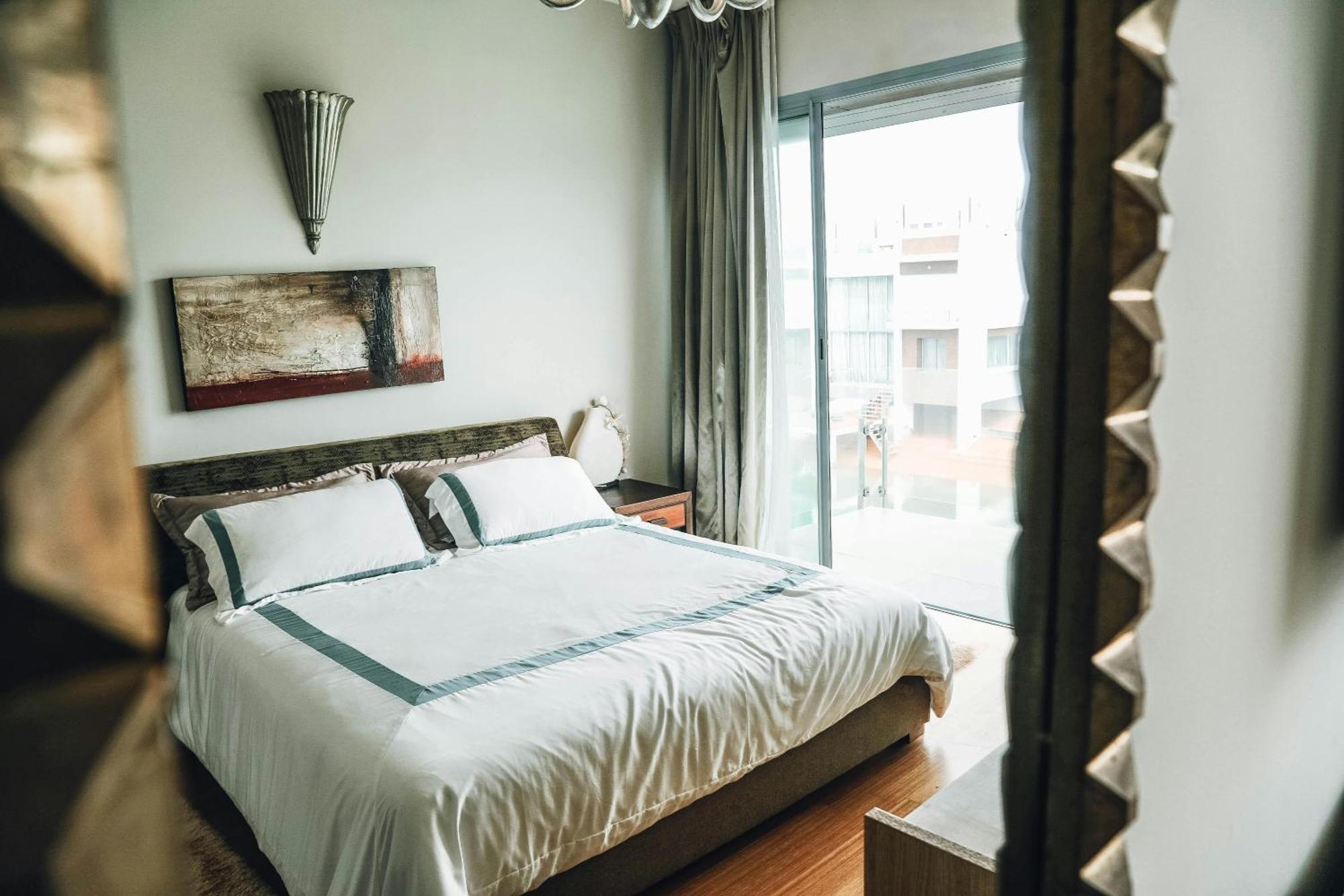 Hotel Krone A Family Hotel Near Igi Airport Delhi Нью-Дели Экстерьер фото